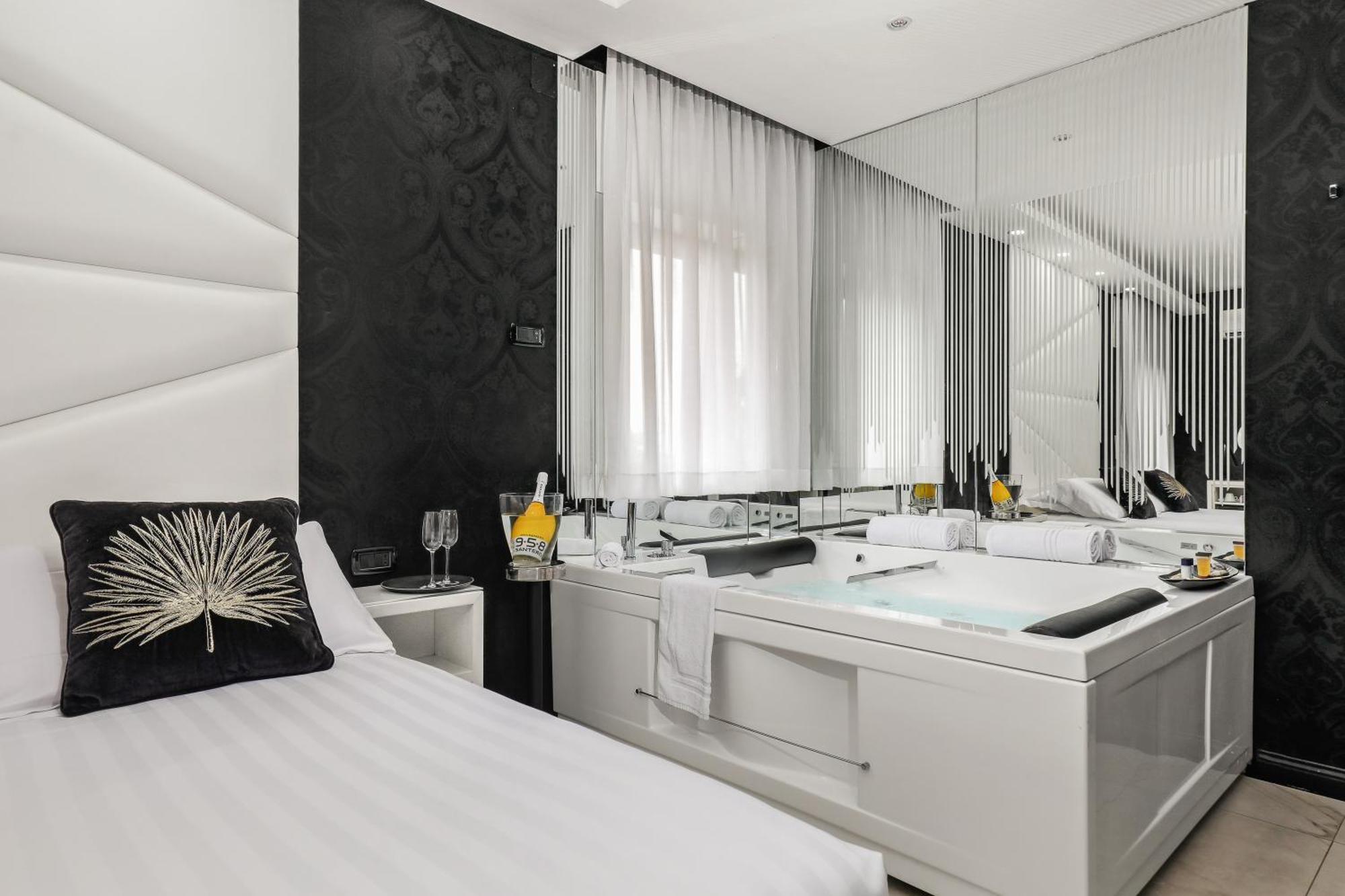 Suite Spa Bath